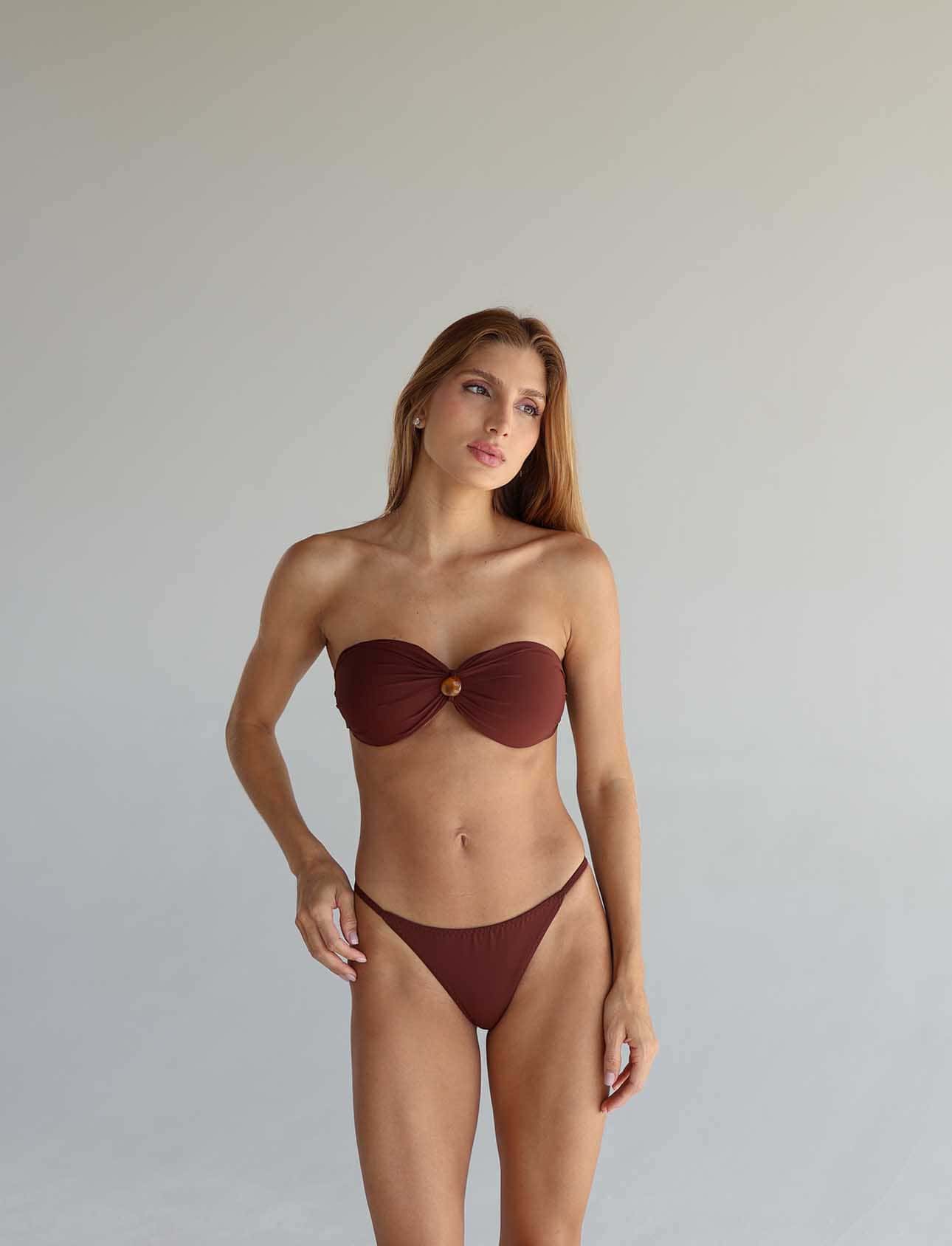 15595279261-img-0792.jpg Calcinha Bronze Mocha - Imagem 1